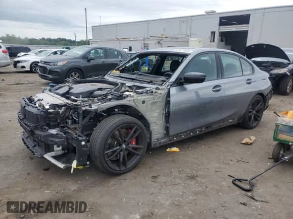 2023 BMW 3 Series 330i z VIN 3MW69FF04P8D40131, wystawiony jako Copart lot #67677535 z przebiegiem 11 699 mil mil oraz Szkoda całkowita • Salvage title. Historia ofert i sprzedaży dostępna na DreamBid. Obrazek 1.