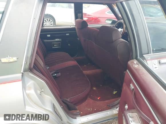 1986 Chevrolet Caprice с VIN 1G1BN35Y3GX198075, выставлен на аукционе IAAI как лот 42616295 с пробегом 95 011 миль миль и . История ставок и продаж доступна на DreamBid. Изображение 8.