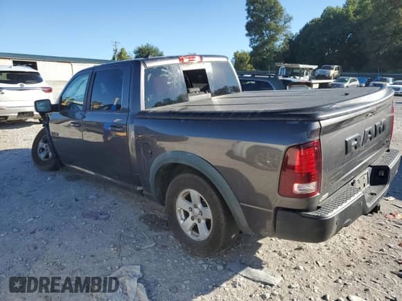 2017 Ram 1500 Rebel z VIN 1C6RR7YT5HS572564, wystawiony jako Copart lot #70191545 z przebiegiem Nie podano mil oraz Szkoda całkowita • Salvage title. Historia ofert i sprzedaży dostępna na DreamBid. Obrazek 2.