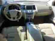 2014 Nissan Murano SL с VIN JN8AZ1MW7EW510661, выставлен на аукционе Copart как лот 81699355 с пробегом 213 639 миль миль и Списание • Salvage title. История ставок и продаж доступна на DreamBid. Изображение 8.