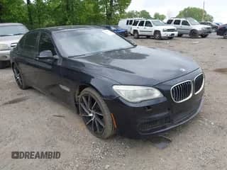 2013 BMW 7 Series 750Li с VIN WBAYE8C58DDE22378, выставлен на аукционе IAAI как лот 42104967 с пробегом 156 421 миль миль и . История ставок и продаж доступна на DreamBid. Изображение 1.