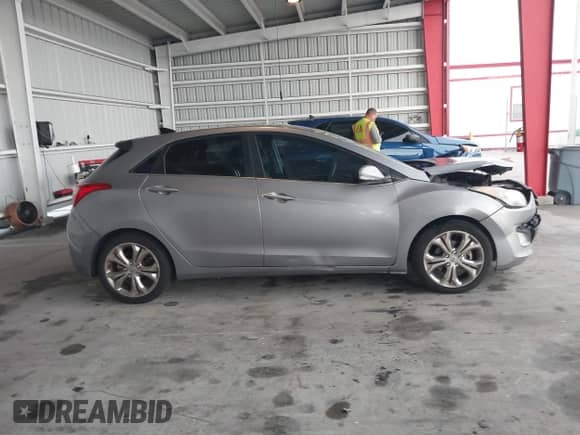 2013 Hyundai Elantra with VIN KMHD35LE4DU113733, listed as a IAAI auction lot 42601625 with 122,222 mi miles and . Bid and sale history available at DreamBid. Image 13.