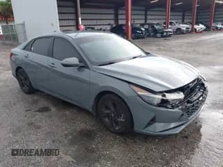 2023 Hyundai Elantra SEL с VIN KMHLM4AG2PU384866, выставлен на аукционе IAAI как лот 43214243 с пробегом 73 294 миль миль и . История ставок и продаж доступна на DreamBid. Изображение 1.