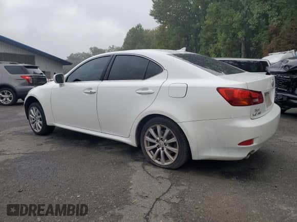 2007 Lexus IS 250 with VIN JTHCK262472015920, listed as a Copart auction lot 83931735 with 143,847 mi miles and Salvage title. Bid and sale history available at DreamBid. Image 2.