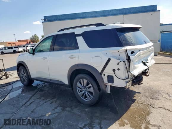 2024 Nissan Pathfinder SV with VIN 5N1DR3BA3RC276551, listed as a Copart auction lot 86283215 with 40,054 mi miles and Clean title. Bid and sale history available at DreamBid. Image 2.