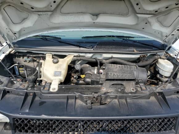 2011 Chevrolet Express Cargo с VIN 1GCWGFCA4B1129871, выставлен на аукционе Copart как лот 67479845 с пробегом 220 110 миль миль и Чистый • Clean title. История ставок и продаж доступна на DreamBid. Изображение 12.