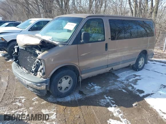 2000 Chevrolet Express с VIN 1GNFG15R9Y1224710, выставлен на аукционе IAAI как лот 41613891 с пробегом 143 522 миль миль и . История ставок и продаж доступна на DreamBid. Изображение 2.