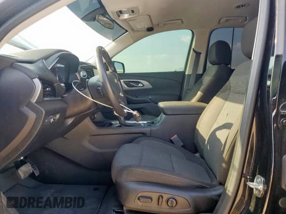 2021 Chevrolet Traverse LT Cloth с VIN 1GNERGKWXMJ256899, выставлен на аукционе Copart как лот 81878025 с пробегом 51 220 миль миль и Списание • Salvage title. История ставок и продаж доступна на DreamBid. Изображение 7.