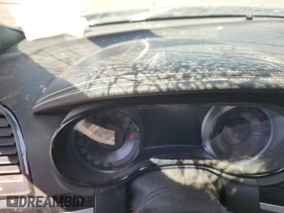 2019 Chrysler 300 S с VIN 2C3CCABG2KH516528, выставлен на аукционе Copart как лот 69474535 с пробегом Не указан миль и Чистый • Clean title. История ставок и продаж доступна на DreamBid. Изображение 9.