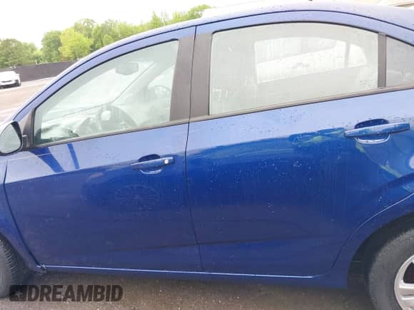 2012 Chevrolet Sonic LS с VIN 1G1JB5SH3C4211391, выставлен на аукционе IAAI как лот 42215883 с пробегом 190 283 миль миль и . История ставок и продаж доступна на DreamBid. Изображение 13.