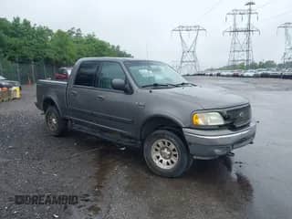 2003 Ford F-150 XLT with VIN 1FTRW08L53KC28864, listed as a IAAI auction lot 36640528 with 236,350 mi miles and . Bid and sale history available at DreamBid. Image 1.