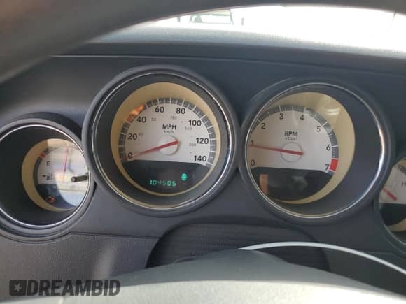 2010 Dodge Challenger SE с VIN 2B3CJ4DV9AH289353, выставлен на аукционе Copart как лот 81883665 с пробегом 104 505 миль миль и Списание • Salvage title. История ставок и продаж доступна на DreamBid. Изображение 9.