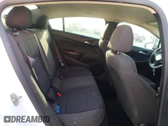 2017 Chevrolet Cruze LS z VIN 1G1BB5SM0H7153599, wystawiony jako Copart lot #83099414 z przebiegiem 161 527 mil mil oraz Nie do naprawy • Non repairable. Historia ofert i sprzedaży dostępna na DreamBid. Obrazek 6.