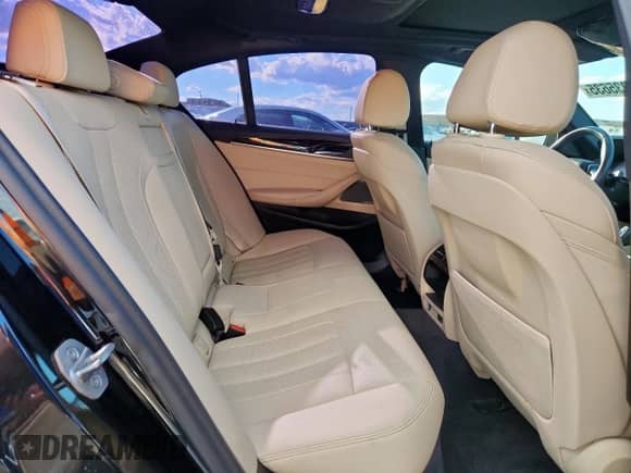 2022 BMW 5 Series 530i with VIN WBA53BH02NWX75043, listed as a Copart auction lot 82035635 with 48,284 mi miles and Clean title. Bid and sale history available at DreamBid. Image 10.
