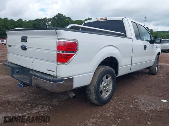2013 Ford F-150 XL with VIN 1FTFX1CF7DFA56998, listed as a IAAI auction lot 42880962 with 233,694 mi miles and . Bid and sale history available at DreamBid. Image 4.