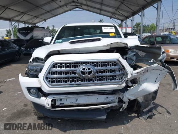 2017 Toyota Tacoma SR5 with VIN 3TMAZ5CN6HM030241, listed as a IAAI auction lot 42357004 with 120,779 mi miles and . Bid and sale history available at DreamBid. Image 11.