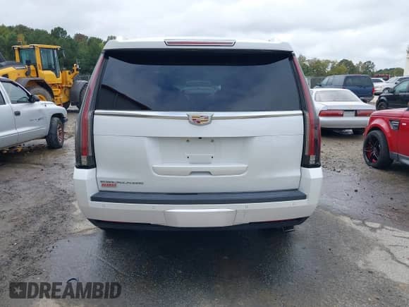 2016 Cadillac Escalade Luxury Collection with VIN 1GYS4BKJ0GR235366, listed as a IAAI auction lot 43391119 with 163,489 mi miles and . Bid and sale history available at DreamBid. Image 16.