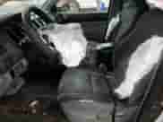 2015 Toyota Tacoma с VIN 3TMLU4EN6FM182712, выставлен на аукционе Copart как лот 83875505 с пробегом 271 991 миль миль и Списание • Salvage title. История ставок и продаж доступна на DreamBid. Изображение 7.