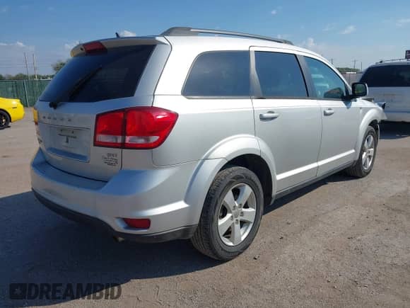 2012 Dodge Journey SXT z VIN 3C4PDDBG9CT289763, wystawiony jako IAAI lot #43421905 z przebiegiem 241 927 mil mil oraz . Historia ofert i sprzedaży dostępna na DreamBid. Obrazek 4.