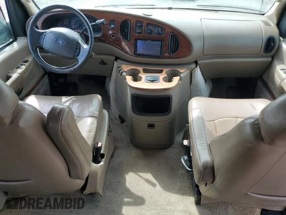 2003 Ford Econoline Cargo Recreational with VIN 1FDRE14L63HA06440, listed as a Copart auction lot 80953915 with 128,565 mi miles and Clean title. Bid and sale history available at DreamBid. Image 8.