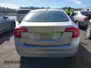 2018 Volvo S60 Inscription с VIN LYV402HK1JB177583, выставлен на аукционе IAAI как лот 41581460 с пробегом 78 995 миль миль и . История ставок и продаж доступна на DreamBid. Изображение 16.