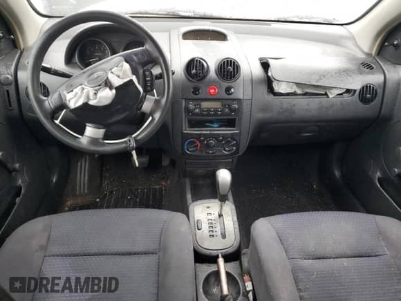 2007 Chevrolet Aveo LS z VIN KL1TD66607B738726, wystawiony jako Copart lot #73238484 z przebiegiem Nie podano mil oraz Szkoda całkowita • Salvage title. Historia ofert i sprzedaży dostępna na DreamBid. Obrazek 8.