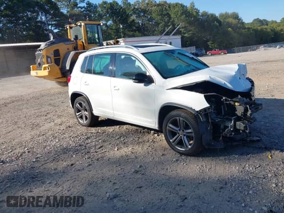 2017 Volkswagen Tiguan Sport с VIN WVGUV7AX7HK027182, выставлен на аукционе IAAI как лот 43192383 с пробегом 78 000 миль миль и . История ставок и продаж доступна на DreamBid. Изображение 1.