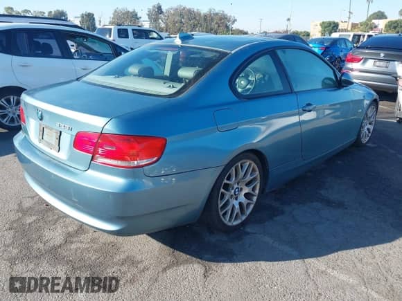 2009 BMW 3 Series 328i с VIN WBAWB33579P137208, выставлен на аукционе IAAI как лот 43495507 с пробегом 194 590 миль миль и . История ставок и продаж доступна на DreamBid. Изображение 4.