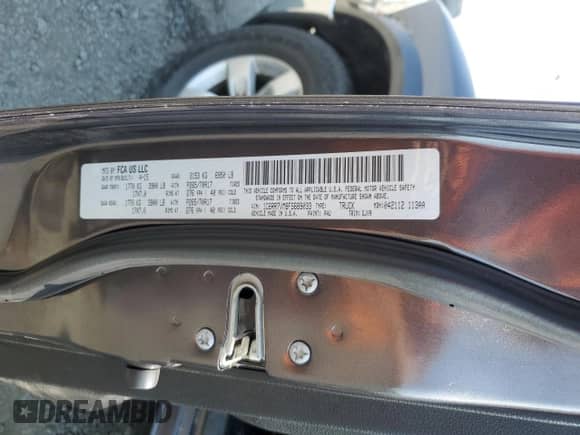 2015 Ram 1500 Laramie z VIN 1C6RR7VM8FS689033, wystawiony jako Copart lot #71743295 z przebiegiem 246 760 mil mil oraz Szkoda całkowita • Salvage title. Historia ofert i sprzedaży dostępna na DreamBid. Obrazek 12.