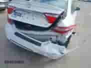 2017 Toyota Camry SE z VIN 4T1BF1FK5HU787792, wystawiony jako IAAI lot #43479948 z przebiegiem 167 261 mil mil oraz . Historia ofert i sprzedaży dostępna na DreamBid. Obrazek 6.