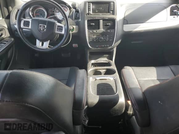 2019 Dodge Grand Caravan GT with VIN 2C4RDGEG4KR640392, listed as a Copart auction lot 82563765 with 108,374 mi miles and Salvage title. Bid and sale history available at DreamBid. Image 8.