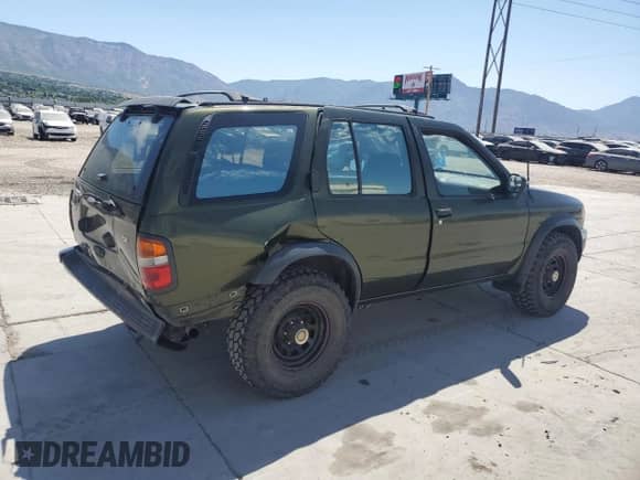 1998 Nissan Pathfinder XE с VIN JN8AR05Y3WW250450, выставлен на аукционе Copart как лот 60327165 с пробегом 183 893 миль миль и Списание • Salvage title. История ставок и продаж доступна на DreamBid. Изображение 3.