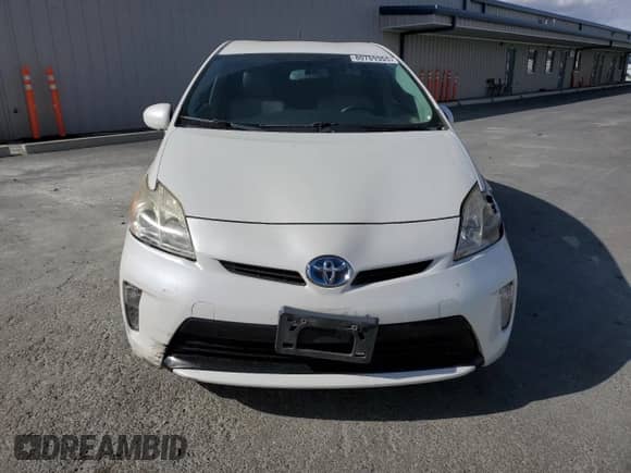 2014 Toyota Prius Two с VIN JTDKN3DUXE1811024, выставлен на аукционе Copart как лот 80789395 с пробегом 310 265 миль миль и Списание • Salvage title. История ставок и продаж доступна на DreamBid. Изображение 5.