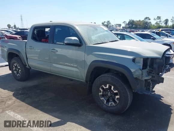 2023 Toyota Tacoma SR5 z VIN 3TMCZ5AN8PM589977, wystawiony jako IAAI lot #43145534 z przebiegiem Nie podano mil oraz . Historia ofert i sprzedaży dostępna na DreamBid. Obrazek 1.
