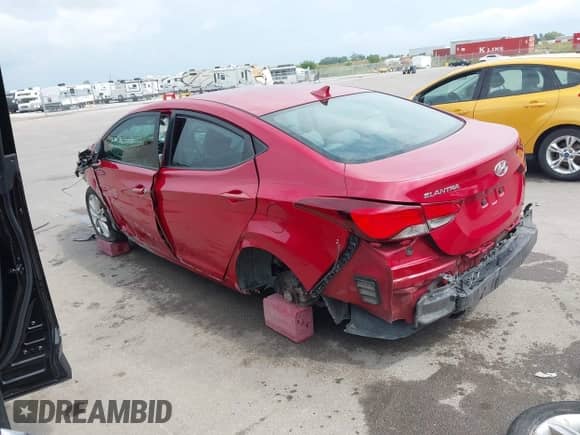 2015 Hyundai Elantra SE z VIN KMHDH4AE9FU320832, wystawiony jako IAAI lot #43132179 z przebiegiem 121 804 mil mil oraz . Historia ofert i sprzedaży dostępna na DreamBid. Obrazek 3.