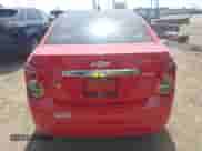 2015 Chevrolet Sonic LT с VIN 1G1JC5SB6F4136425, выставлен на аукционе IAAI как лот 43149738 с пробегом 106 588 миль миль и . История ставок и продаж доступна на DreamBid. Изображение 16.