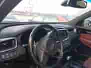 2016 Kia Sorento SXL с VIN 5XYPKDA19GG042405, выставлен на аукционе IAAI как лот 40495780 с пробегом Не указан миль и . История ставок и продаж доступна на DreamBid. Изображение 15.