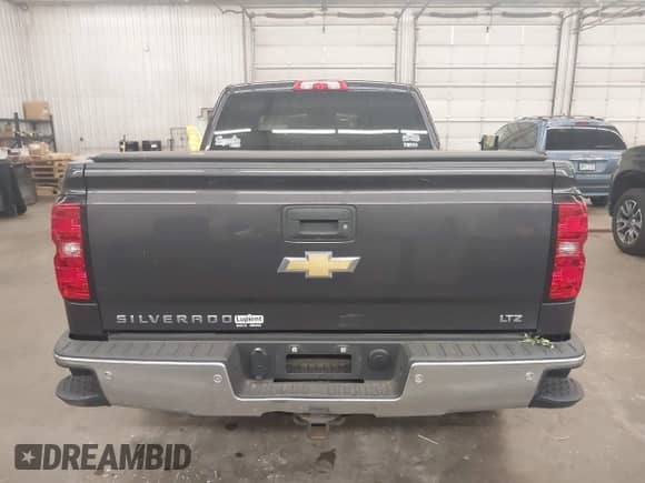 2014 Chevrolet Silverado 1500 LTZ z VIN 3GCUKSEJ5EG296189, wystawiony jako IAAI lot #42941946 z przebiegiem 196 524 mil mil oraz . Historia ofert i sprzedaży dostępna na DreamBid. Obrazek 17.