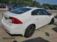 2017 Volvo S60 Inscription с VIN LYV402TKXHB145250, выставлен на аукционе Copart как лот 60962435 с пробегом 82 182 миль миль и Списание • Salvage title. История ставок и продаж доступна на DreamBid. Изображение 3.