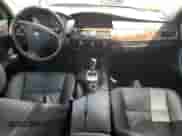 2010 BMW 5 Series 528i xDrive z VIN WBANV1C56AC158313, wystawiony jako Copart lot #64181115 z przebiegiem 345 216 mil mil oraz Szkoda całkowita • Salvage title. Historia ofert i sprzedaży dostępna na DreamBid. Obrazek 8.