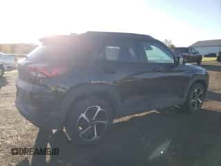 2022 Chevrolet TrailBlazer RS z VIN KL79MUSLXNB032845, wystawiony jako Copart lot #85692065 z przebiegiem 95 711 mil mil oraz Szkoda całkowita • Salvage title. Historia ofert i sprzedaży dostępna na DreamBid. Obrazek 3.