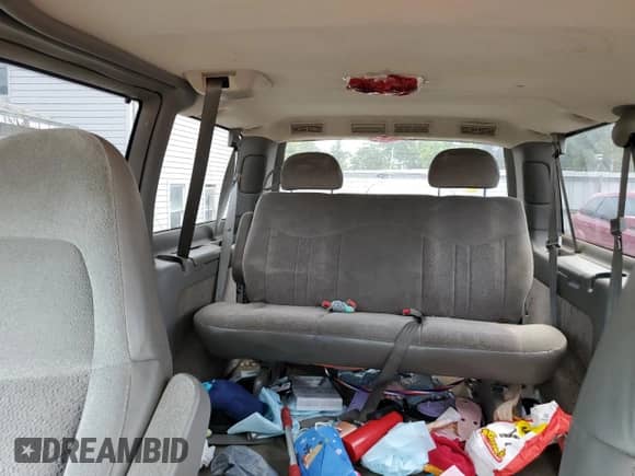 2003 Chevrolet Astro с VIN 1GNEL19X73B120199, выставлен на аукционе Copart как лот 66770375 с пробегом 212 827 миль миль и Списание • Salvage title. История ставок и продаж доступна на DreamBid. Изображение 10.
