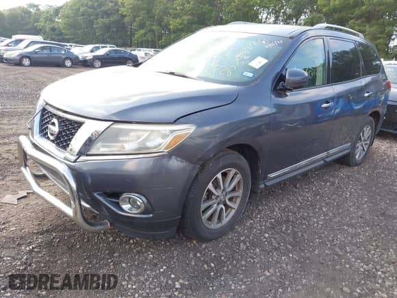 2014 Nissan Pathfinder SV with VIN 5N1AR2MM5EC660717, listed as a IAAI auction lot 42753897 with Not provided miles and . Bid and sale history available at DreamBid. Image 2.