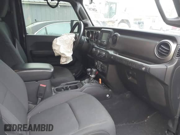 2019 Jeep Wrangler Sport S with VIN 1C4GJXAGXKW538902, listed as a IAAI auction lot 42067367 with 116,268 mi miles and . Bid and sale history available at DreamBid. Image 5.