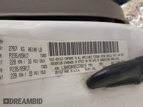 2005 Jeep Grand Cherokee Limited with VIN 1J8HR58N95C576819, listed as a IAAI auction lot 43450317 with 233,065 mi miles and . Bid and sale history available at DreamBid. Image 9.