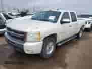 2011 Chevrolet Silverado 1500 LT z VIN 3GCPKSE38BG358968, wystawiony jako IAAI lot #43393436 z przebiegiem 187 947 mil mil oraz . Historia ofert i sprzedaży dostępna na DreamBid. Obrazek 2.