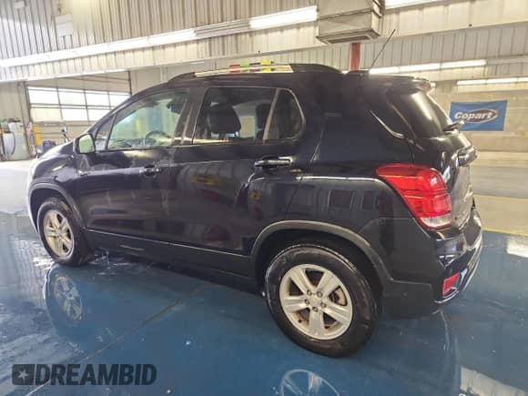 2022 Chevrolet Trax LT with VIN KL7CJPSM3NB534279, listed as a Copart auction lot 85583415 with 67,270 mi miles and Clean title. Bid and sale history available at DreamBid. Image 2.