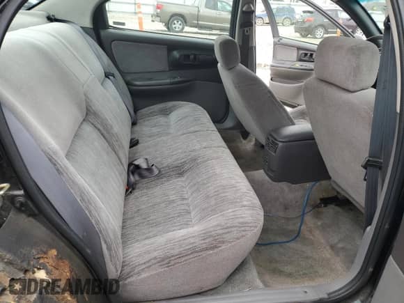 1997 Dodge Intrepid z VIN 2B3HD46T8VH791818, wystawiony jako Copart lot #52585355 z przebiegiem 194 324 mil mil oraz Nie do naprawy • Non repairable. Historia ofert i sprzedaży dostępna na DreamBid. Obrazek 10.