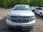 2018 Chevrolet Suburban Premier z VIN 1GNSKJKC8JR382279, wystawiony jako IAAI lot #42129937 z przebiegiem 107 799 mil mil oraz . Historia ofert i sprzedaży dostępna na DreamBid. Obrazek 12.