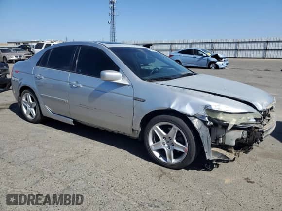 2006 Acura TL with VIN 19UUA66236A076410, listed as a Copart auction lot 82371705 with 136,660 mi miles and Salvage title. Bid and sale history available at DreamBid. Image 4.